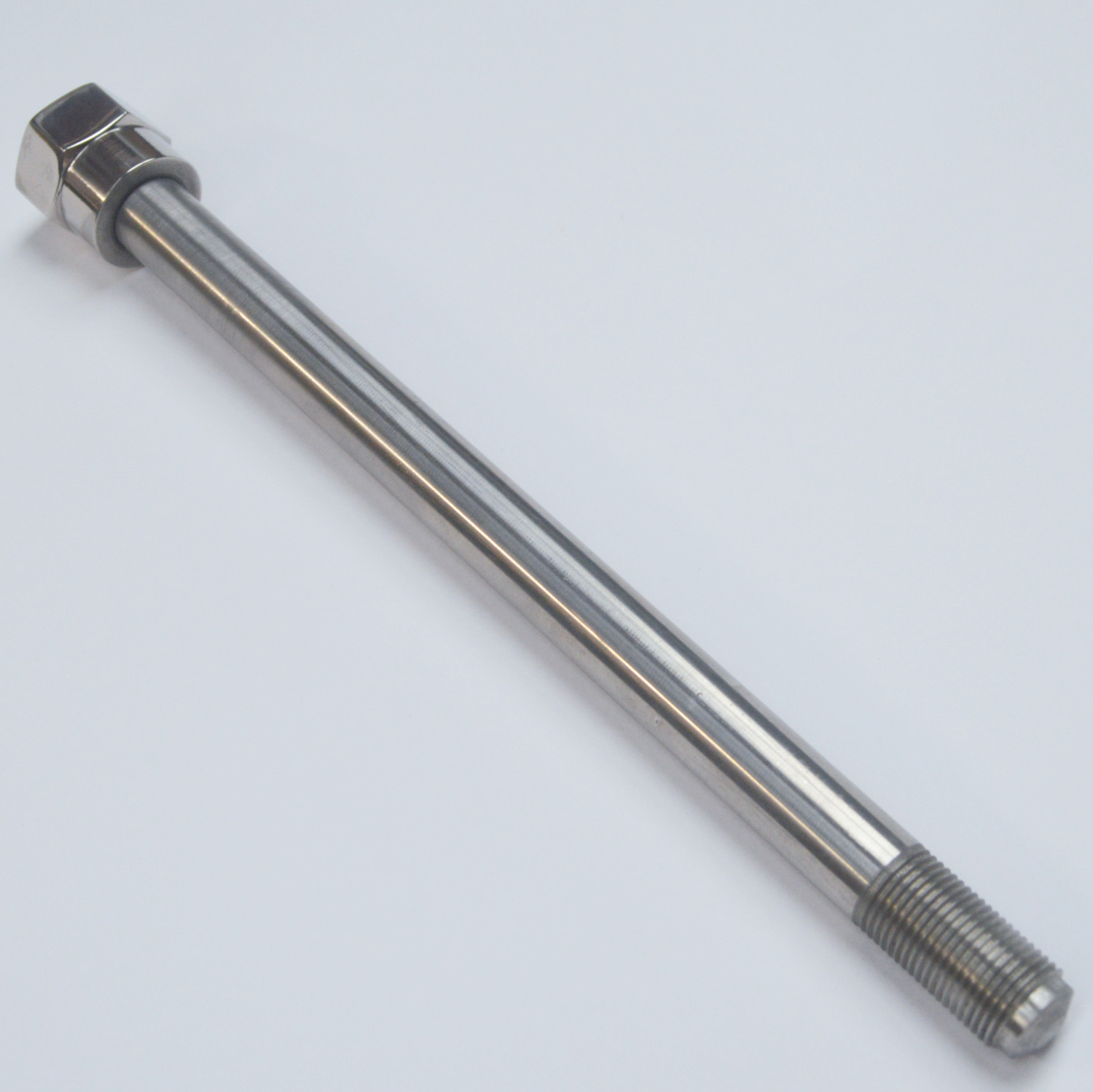 06-7737e Norton Rear Spindle - Image 1