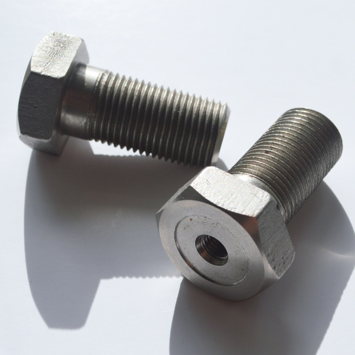 Triumph Swingarm Pivot Spindle Bolt Set Stainless Classics