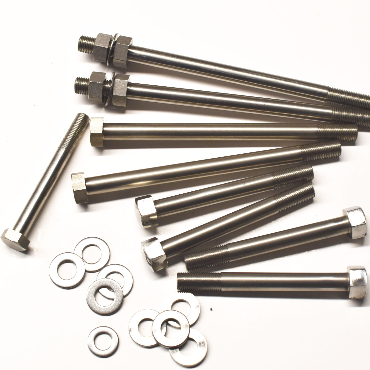 unit-650-heada Unit Triumph Twin Head Bolt Set - Image 1